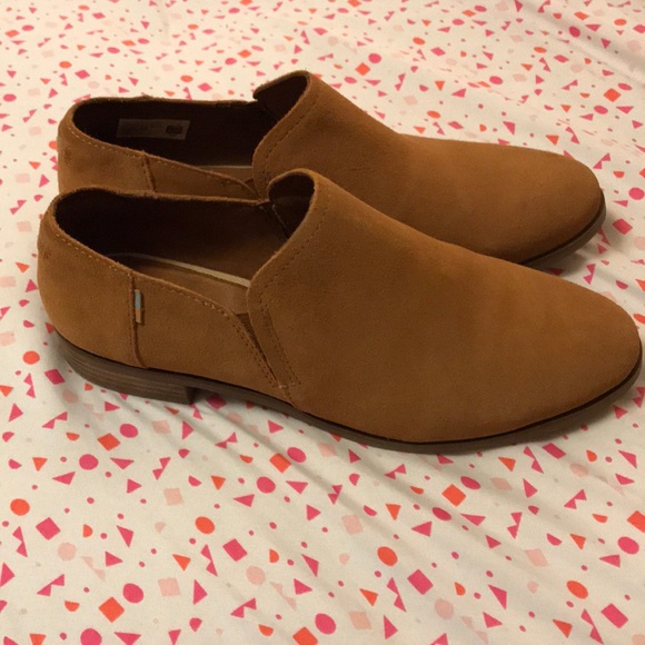 Toms Shoes - Toms suede women’s Shaye low booties